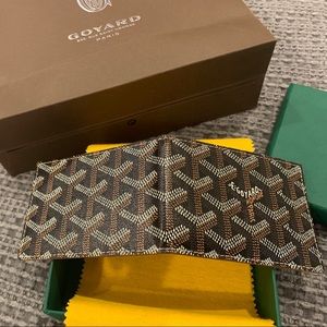 Goyard slot wallet companion “Victoire”
